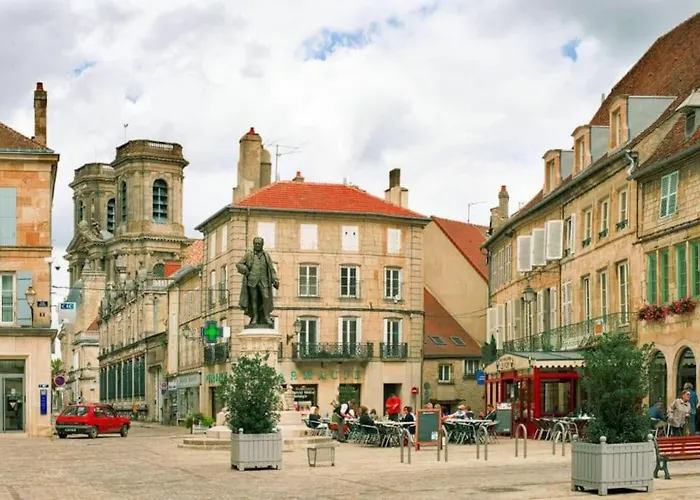 Le Petit Cloitre